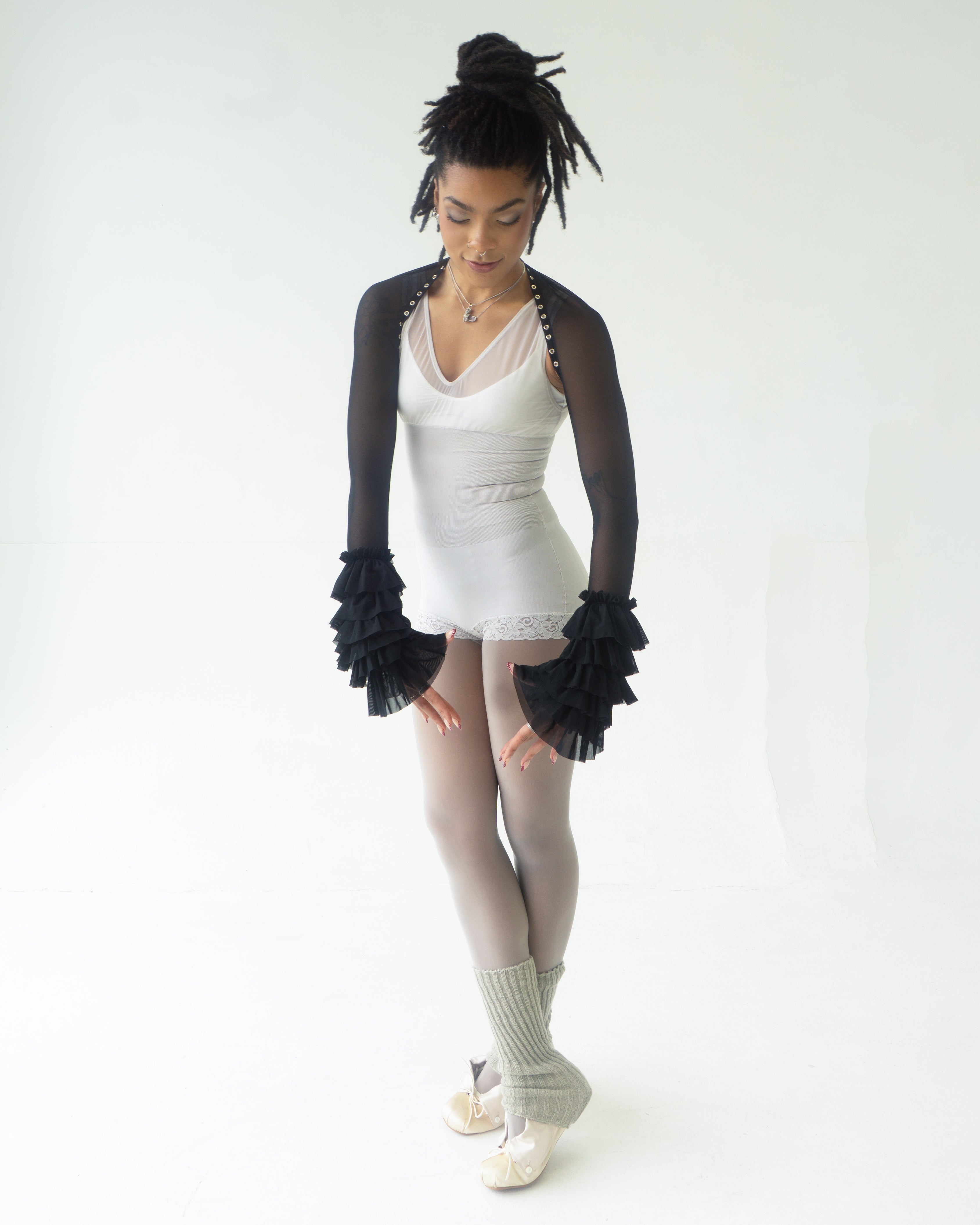 the SANTANA bolero in black