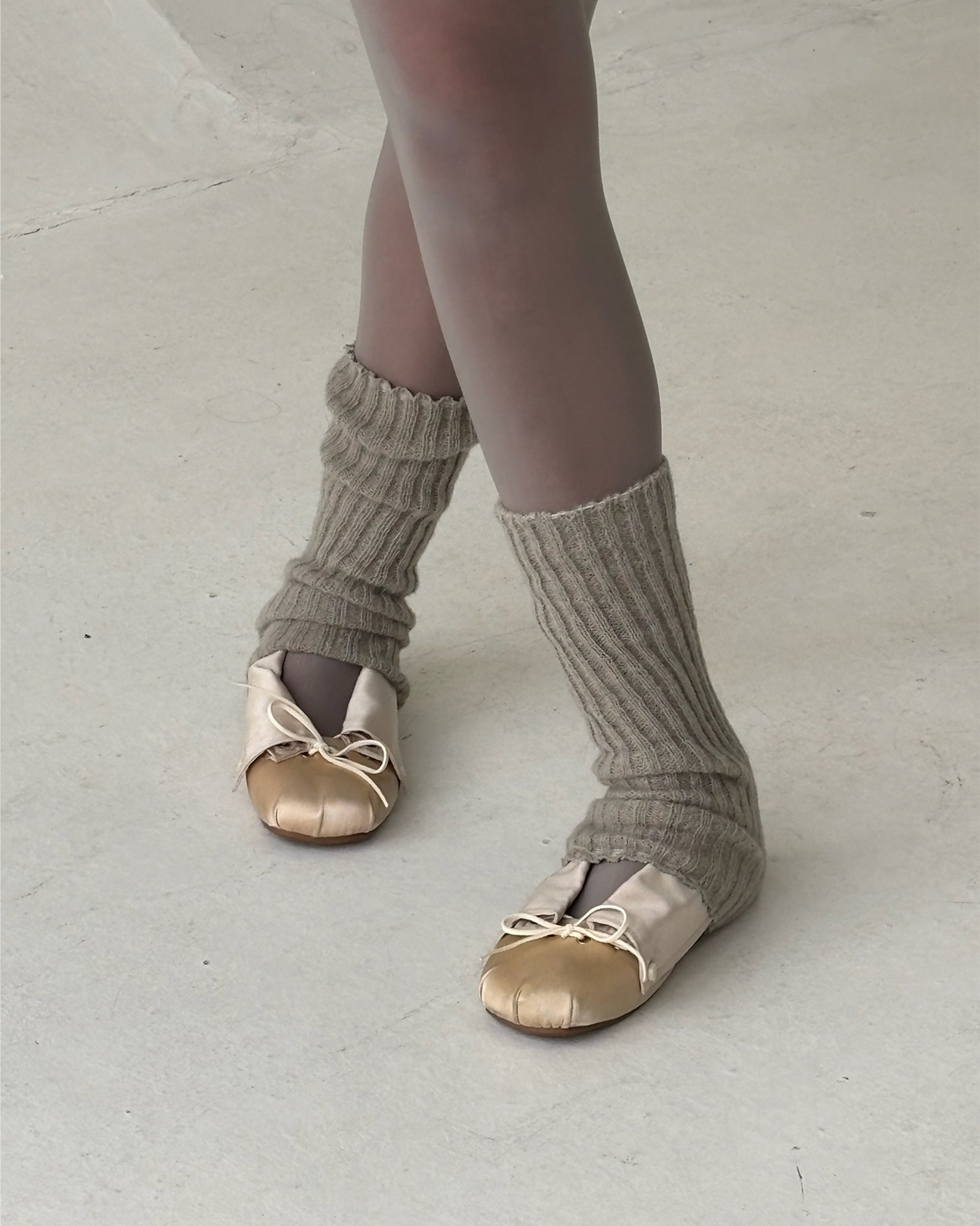 the CAMILLE ballerina flat in champagne