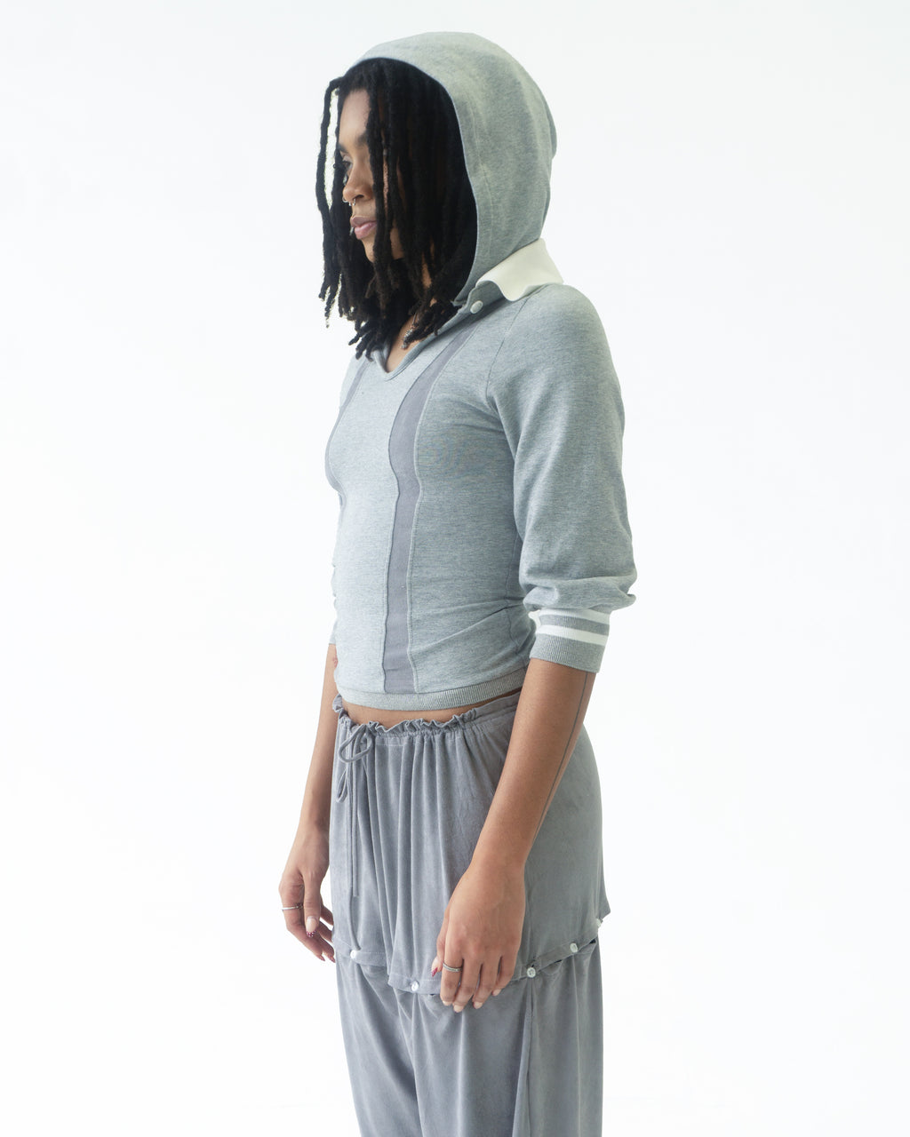 the SIREN polo hoodie in gray
